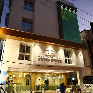 Cosmo Grande